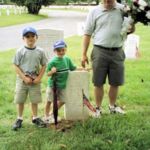 2004_05_Ross_Owen_Dan_Fagerli_Arlington_Cermetery