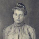 Elizabeth Vesper Moffit, early 1900s Elizabeth_Vesper_Moffit_Hilite