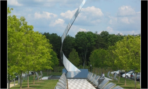 Sculpture at entrance to National Air and Space Museum Udvar-Hazy Center, Chantilly, VA National Air and Space Museum Udvar-Hazy Center, Chantilly, VA