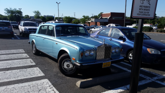 Classic Rolls Royce, Leesburg Plaza Strip Mall