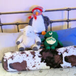 Find the Nauga in this picture